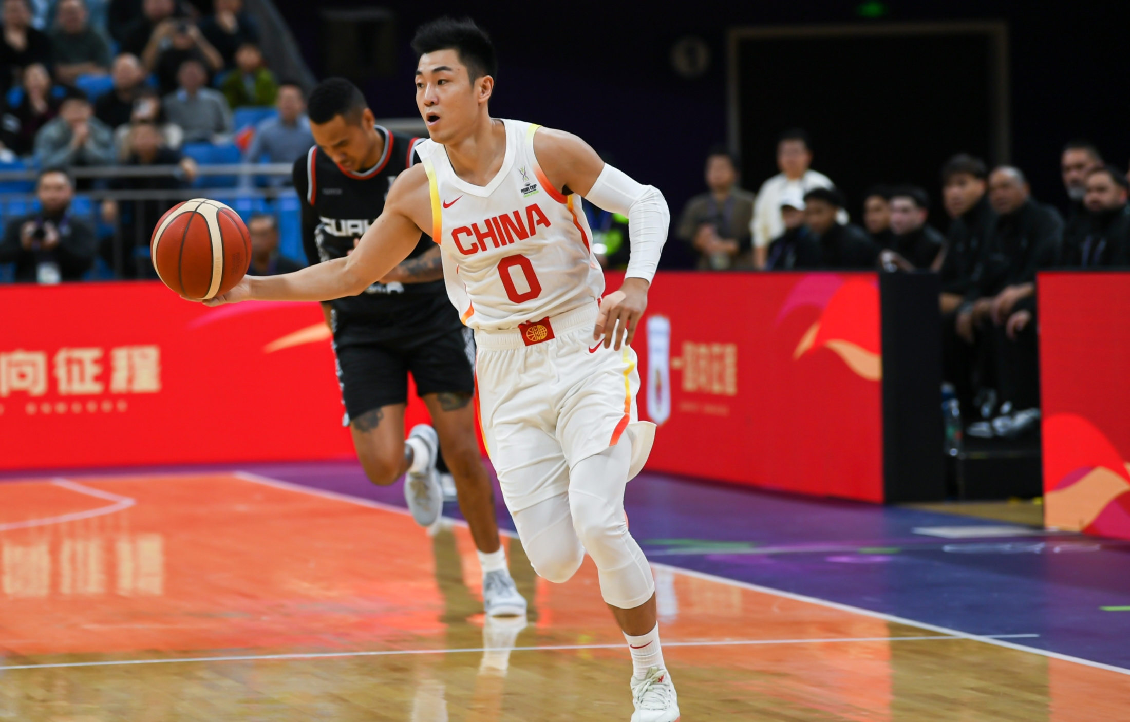 关于转折点广州队刷新队史纪录,CBA季后赛今夜攻防权衡,话题不断,年轻球员得到机会的信息 关于转折点广州队刷新队史纪录,CBA季后赛今夜攻防权衡,话题不断,年轻球员得到机会的信息