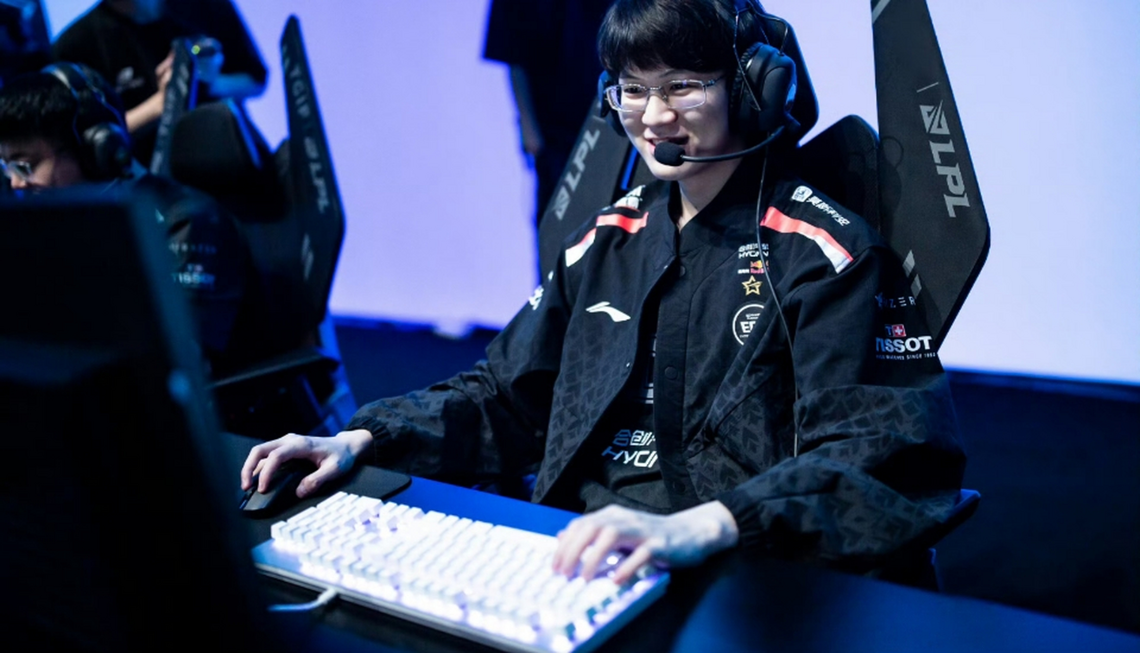 Rookie关键节点高光表现,TES带队取胜!的简单介绍 Rookie关键节点高光表现,TES带队取胜!的简单介绍